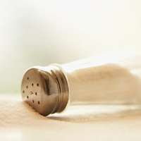 Насколько вредна или полезна пищевая соль?